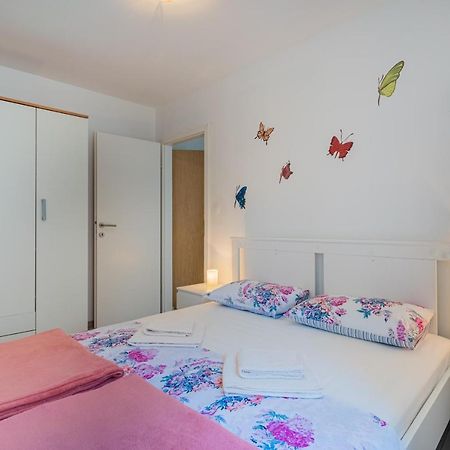 Apartman Antonija Cres Eksteriør bilde