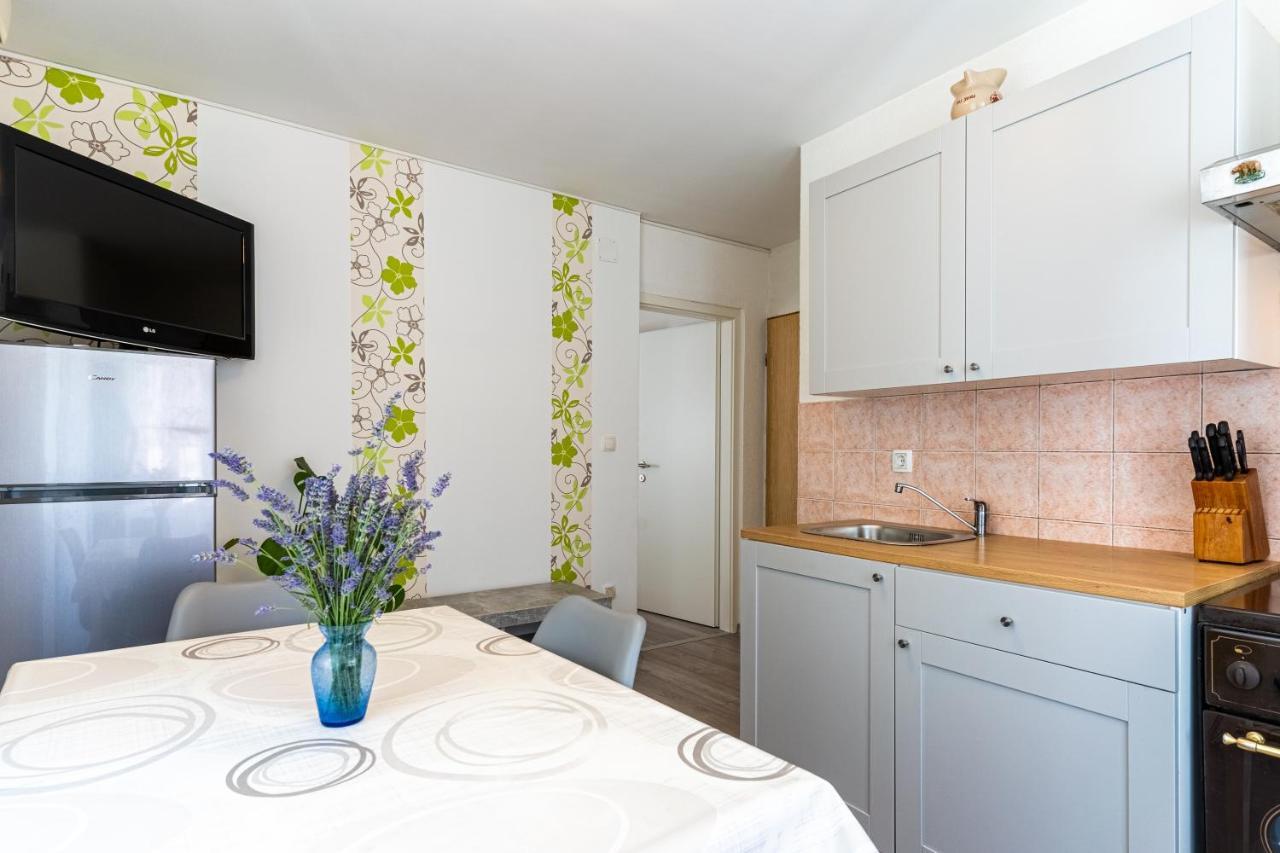 Apartman Antonija Cres Eksteriør bilde