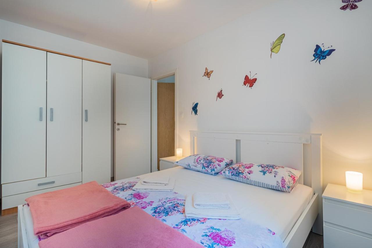 Apartman Antonija Cres Eksteriør bilde