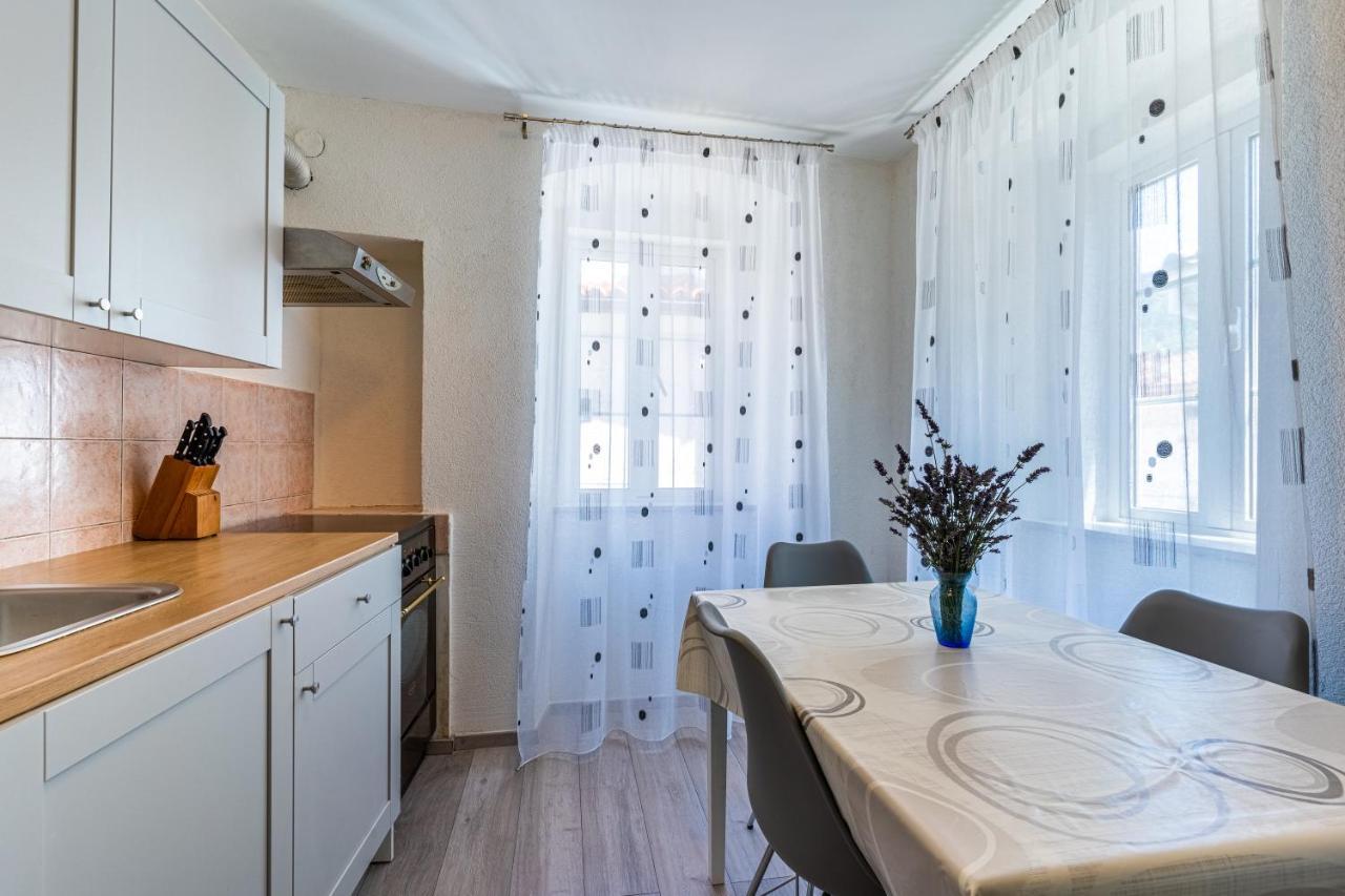 Apartman Antonija Cres Eksteriør bilde
